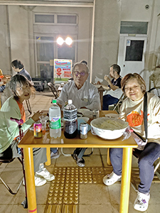 >第一貴峯館の利用者がBBQを楽しみました♪